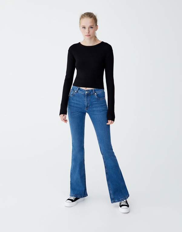 Comfort fit mid-rise straight-leg jeans - PULL&BEAR