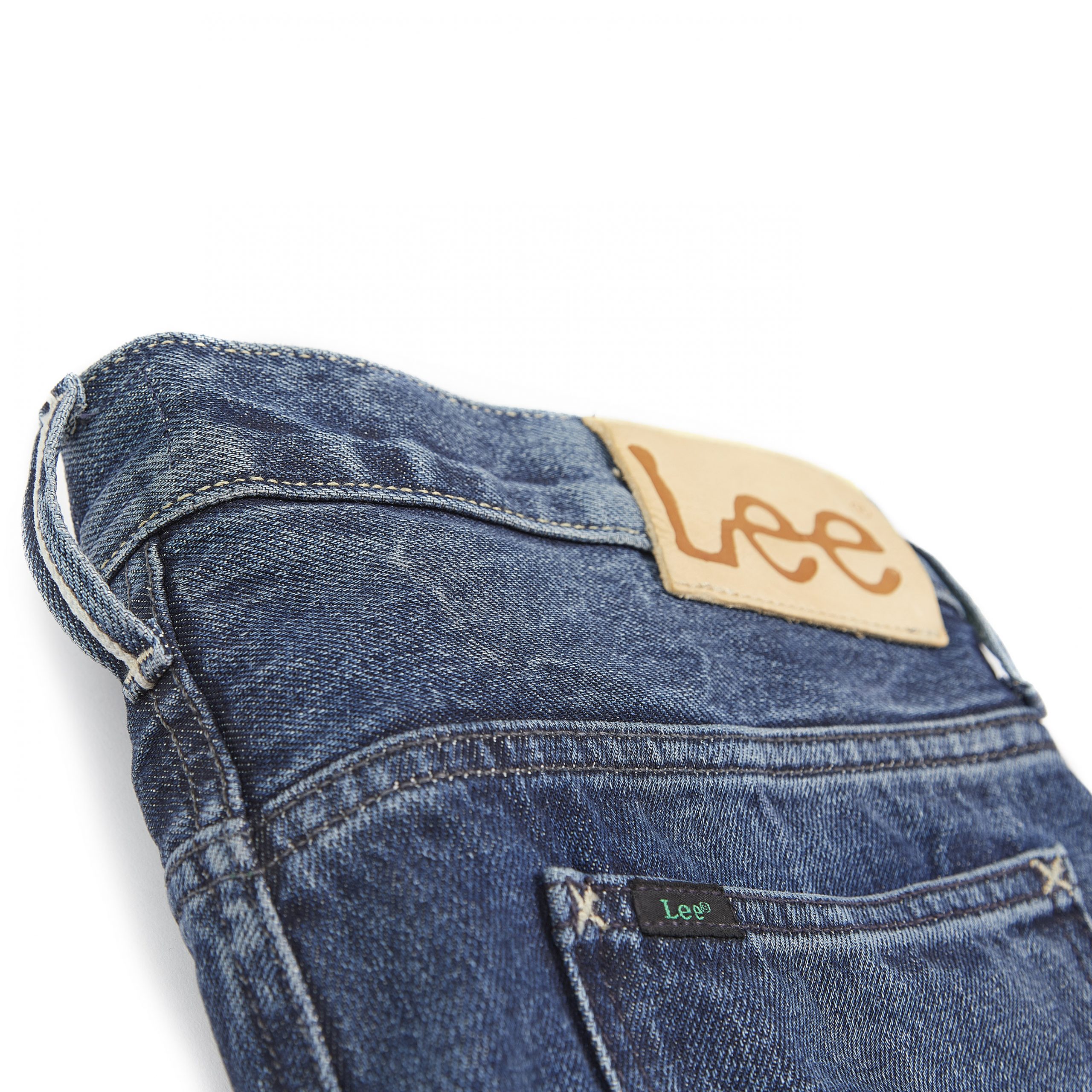 Lee Jeans introduces 'For A World That Works' Initiative - Denimandjeans |  Global Trends, News and Reports | Worldwide